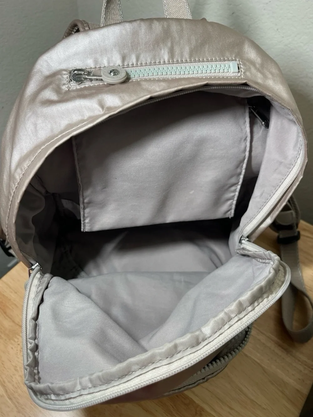 KIPLING Seoul S Cloud Metal Silver Metallic Backpack